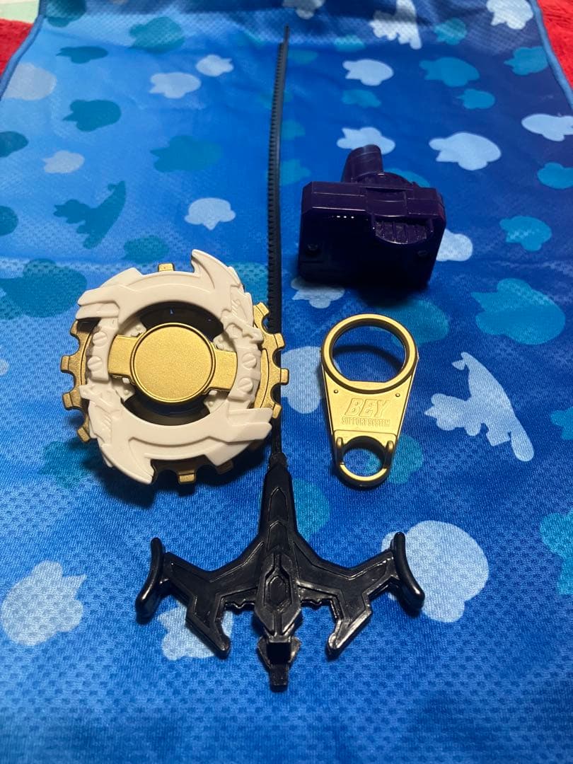 爆転シュートベイブレード　ガイアドラグーンG グレート　超激レア　ゴールド