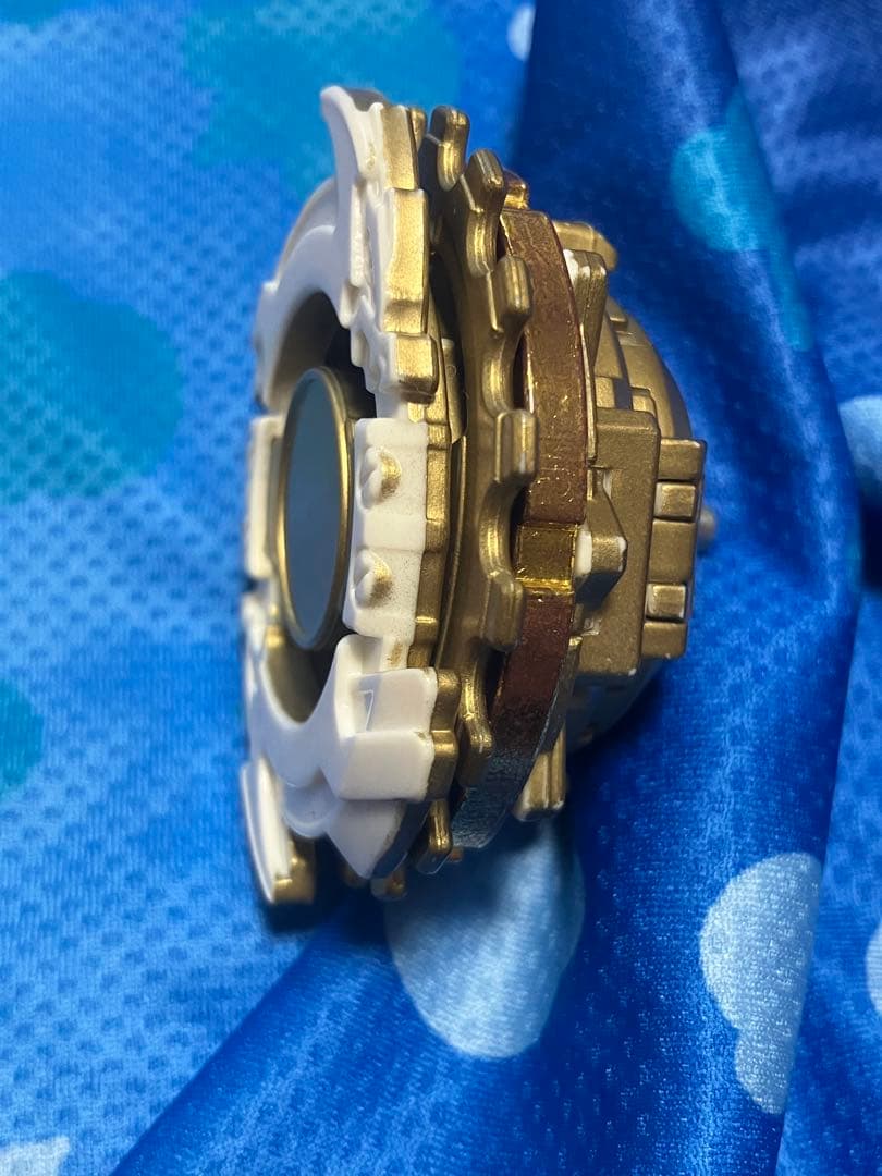 爆転シュートベイブレード　ガイアドラグーンG グレート　超激レア　ゴールド