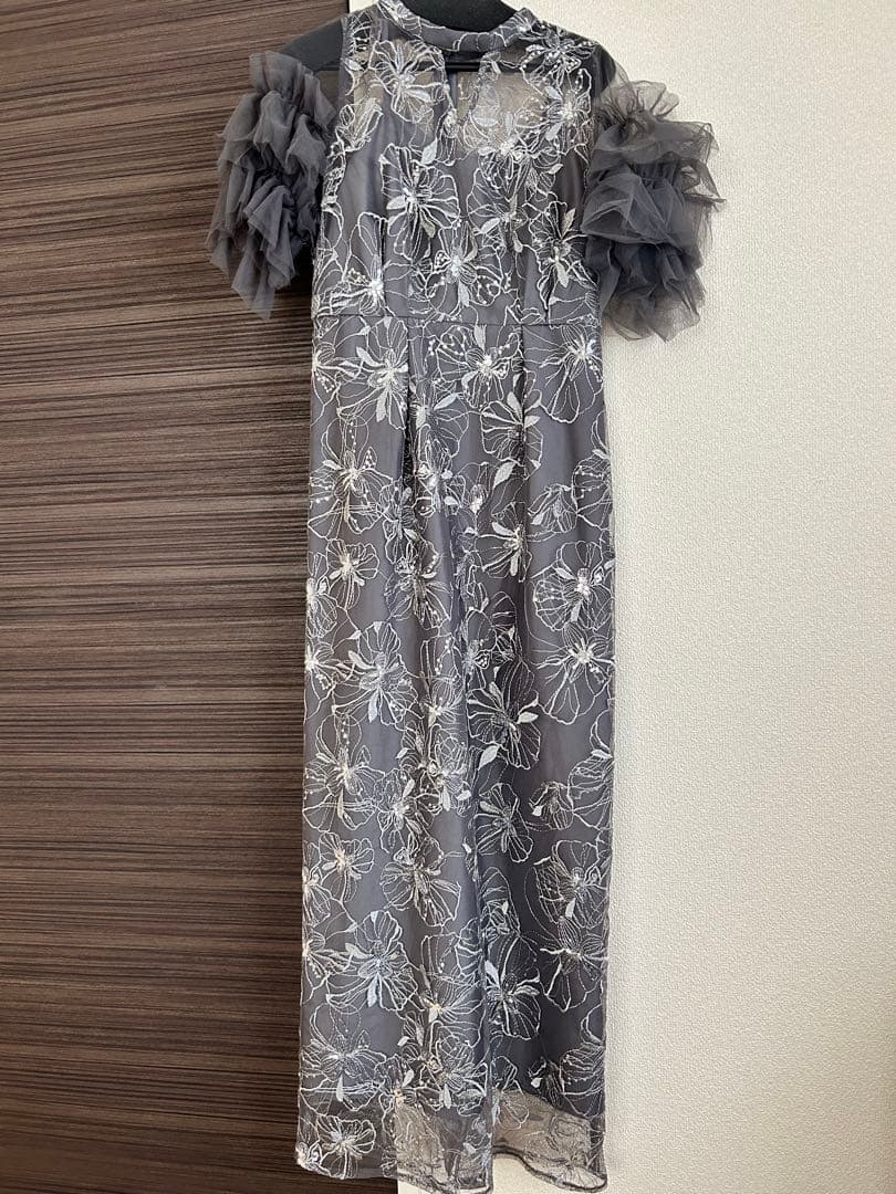 niana パーティードレス　スパンコール刺繍レース