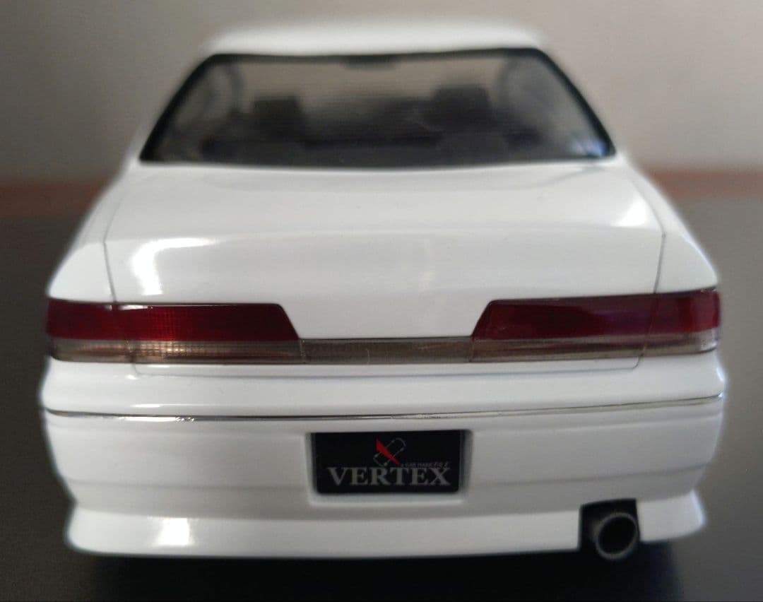 アオシマ1/24 JZX100 マークII プラモデル 完成品