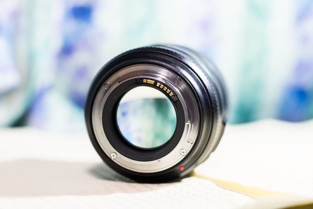 【美品】Canon EF 85mm f/1.4L IS USM レンズ