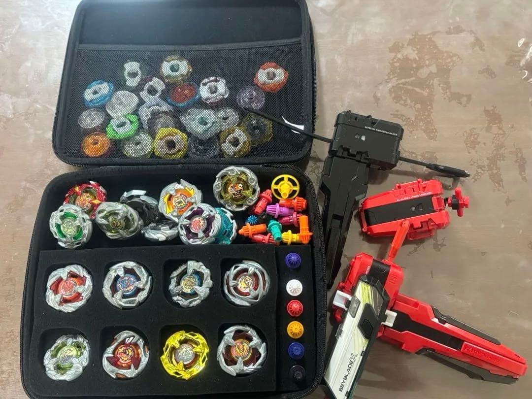本日限定価格！ベイブレードX引退セット 収納ケース付き