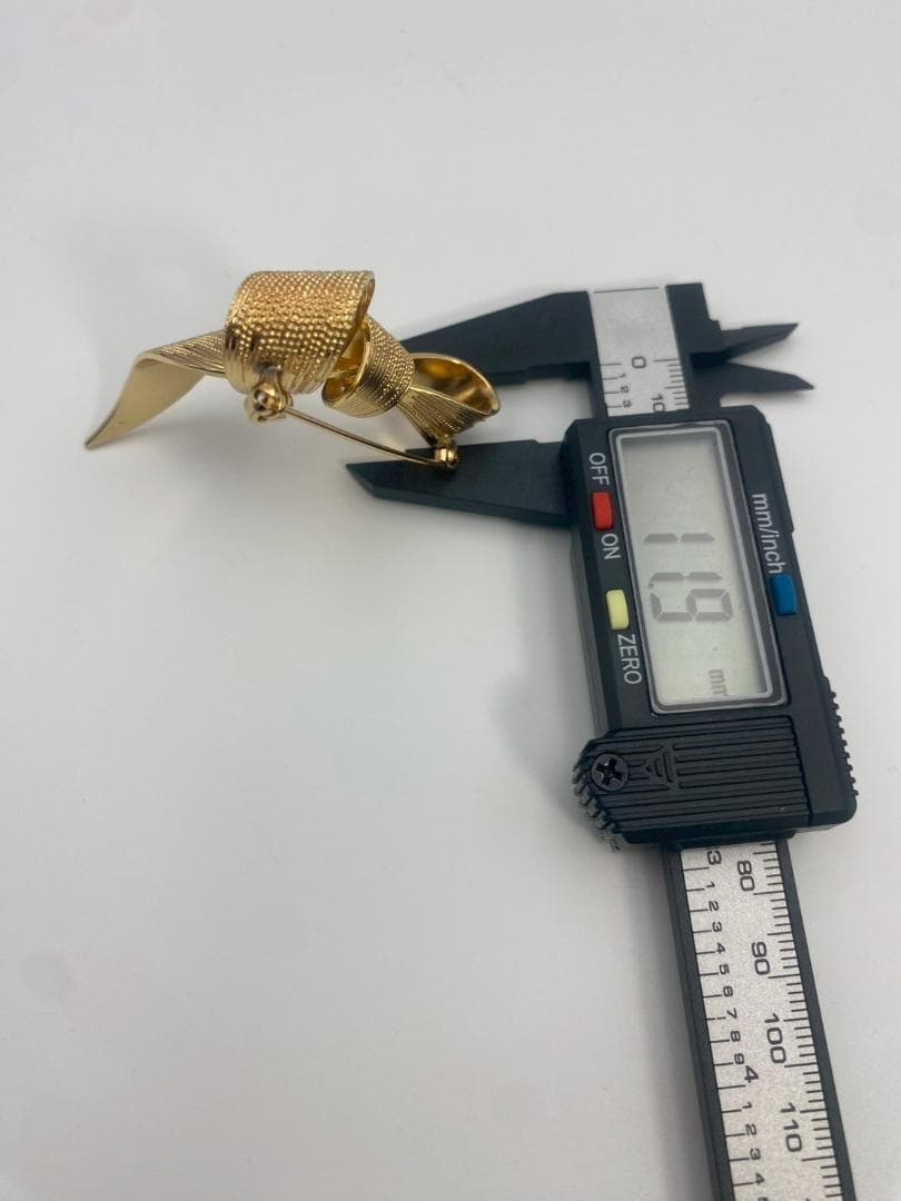 Christian Dior リボン ピンブローチ ゴールド 正規品