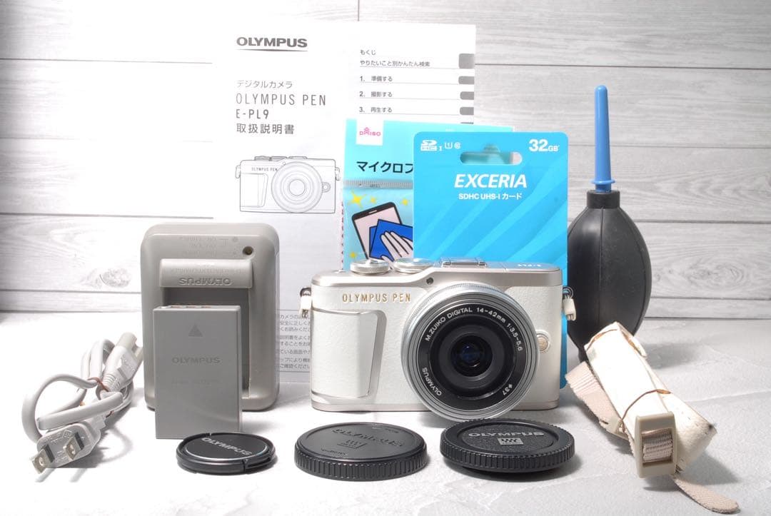 Lucyさま　オリンパス　PEN E-PL9 14-42mm EZ