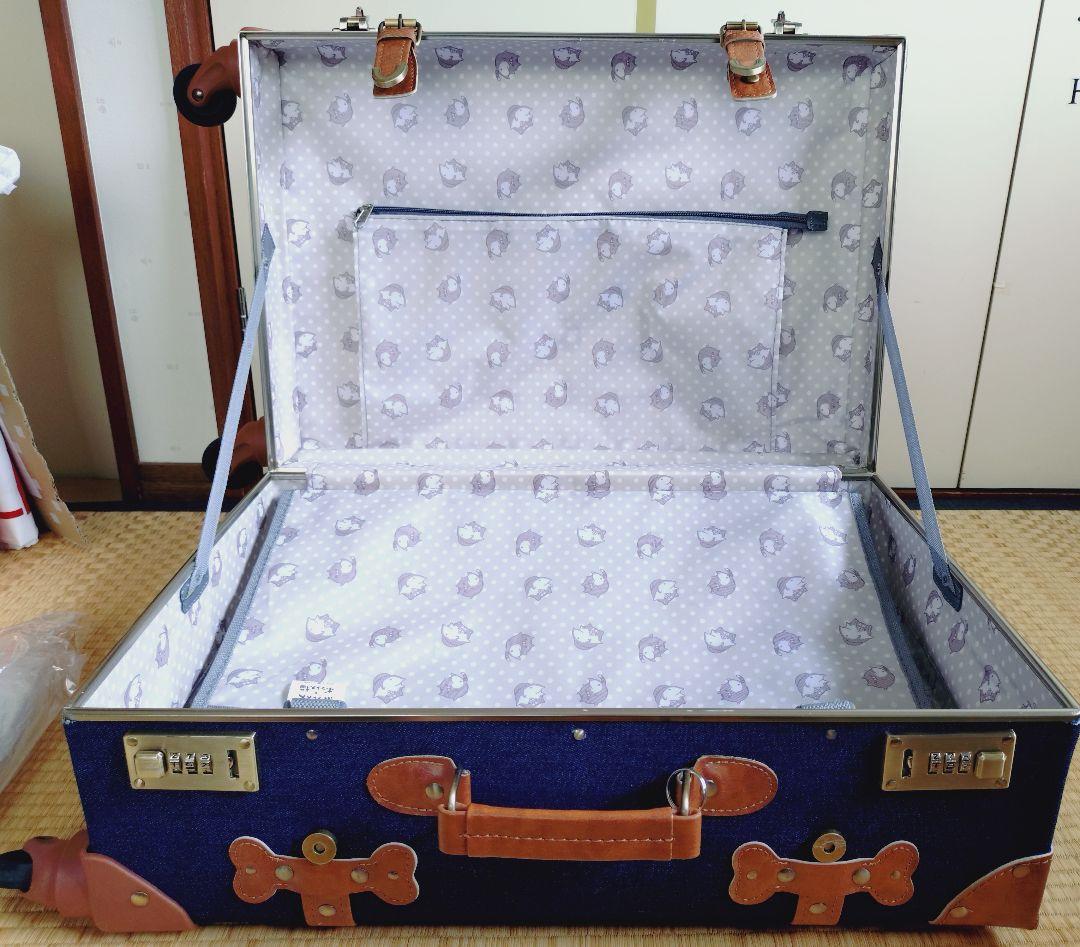 ボンレス犬とボンレス猫グッズとキャリーケース