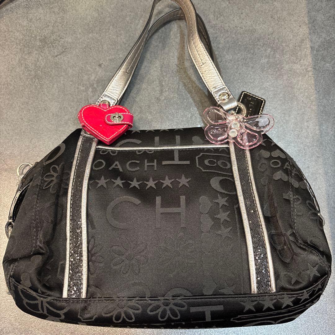 COACH ミニボストンバッグ　チャーム付き