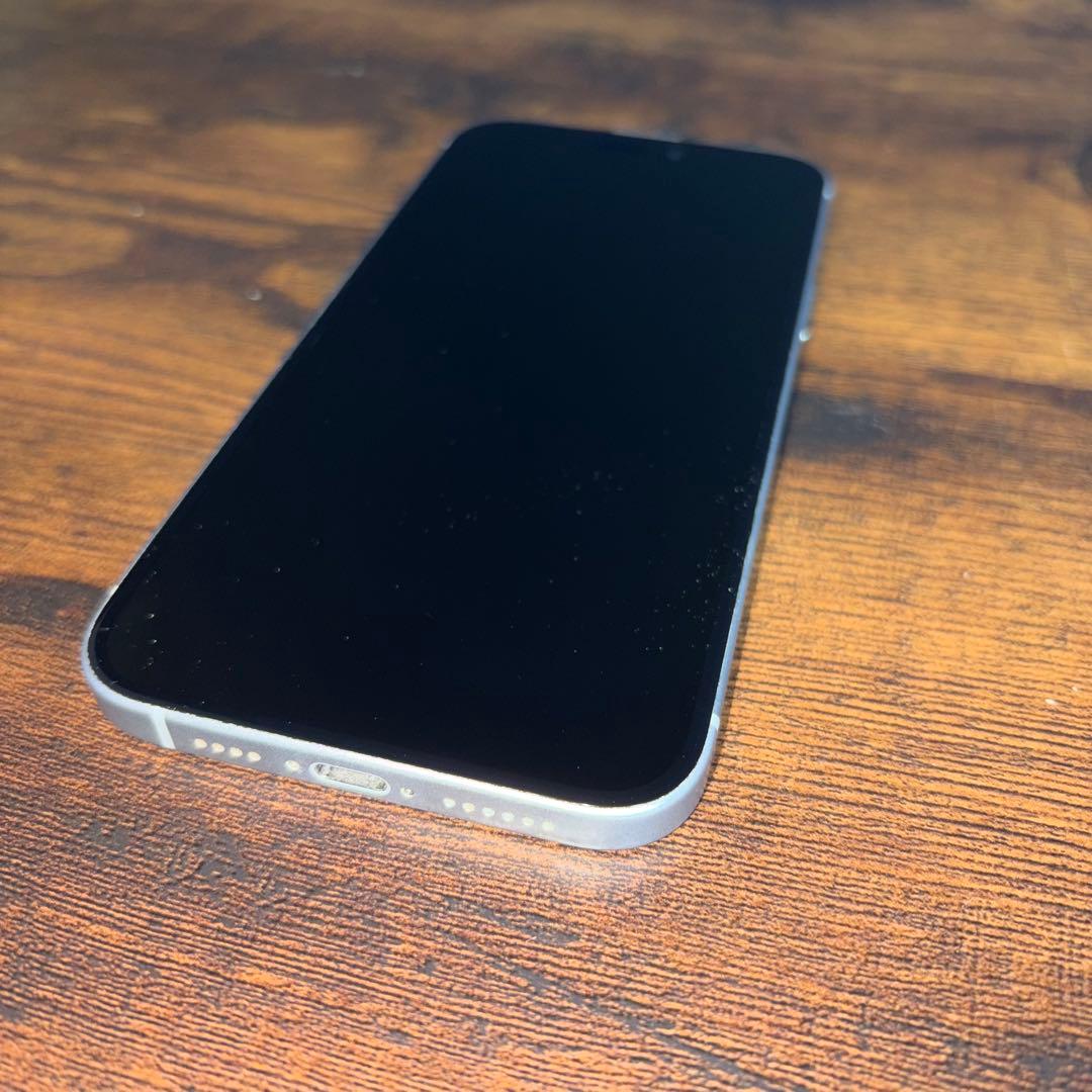 【iPhone15 plus】ホワイト　256GB SIMフリー