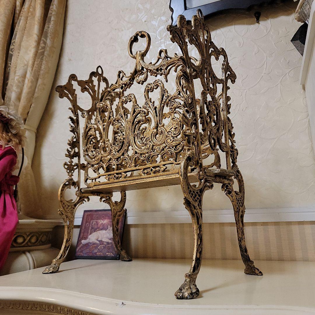 ヴィクトリアンスタイル 　マガジンラック　物入れ　アンティーク仕上げヴィンテージ