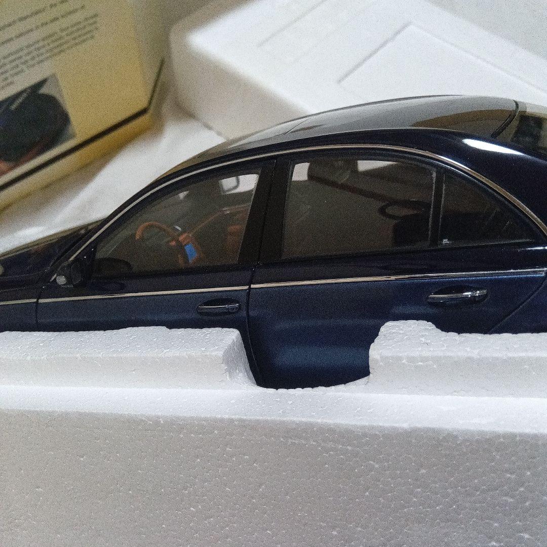 オートアート 1/18 マイバッハ 57