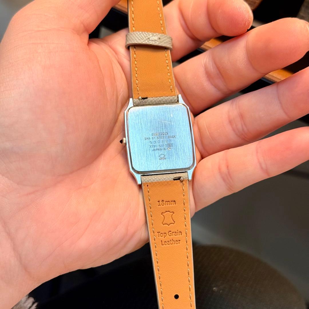 VINTAGE SEIKO 7731 テクスチャー文字盤 タンク 1985年