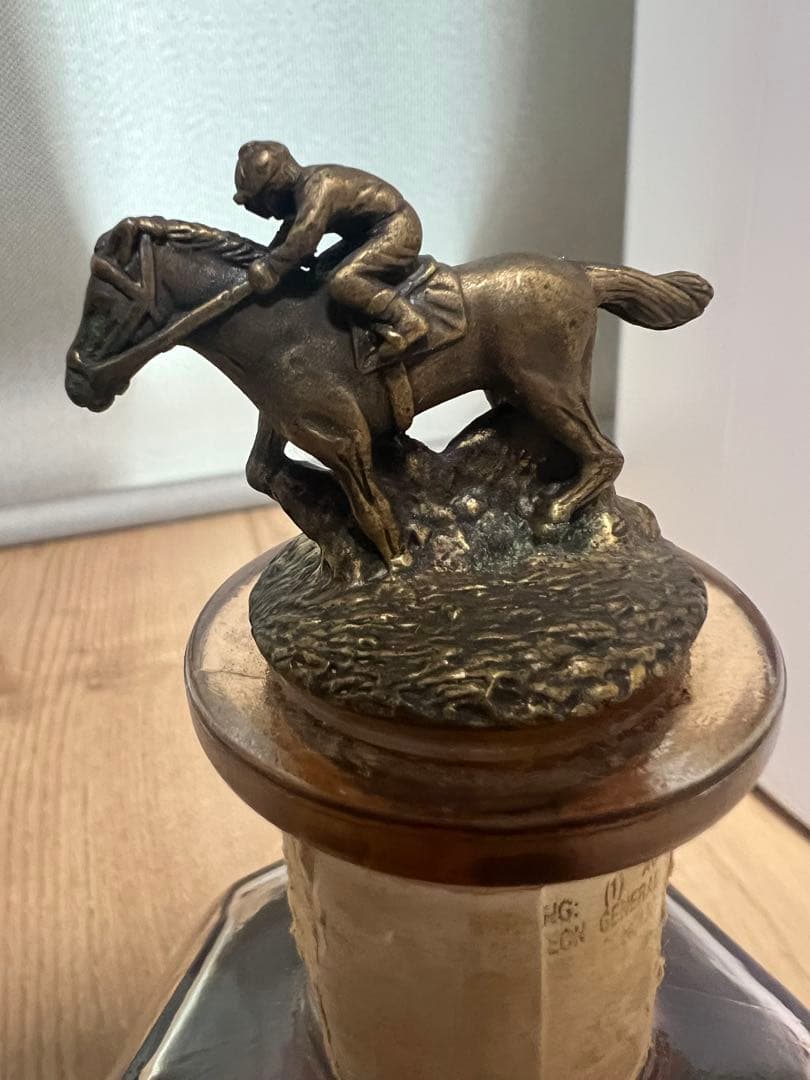 古酒Blanton's ウイスキー 馬のフィギュア付き