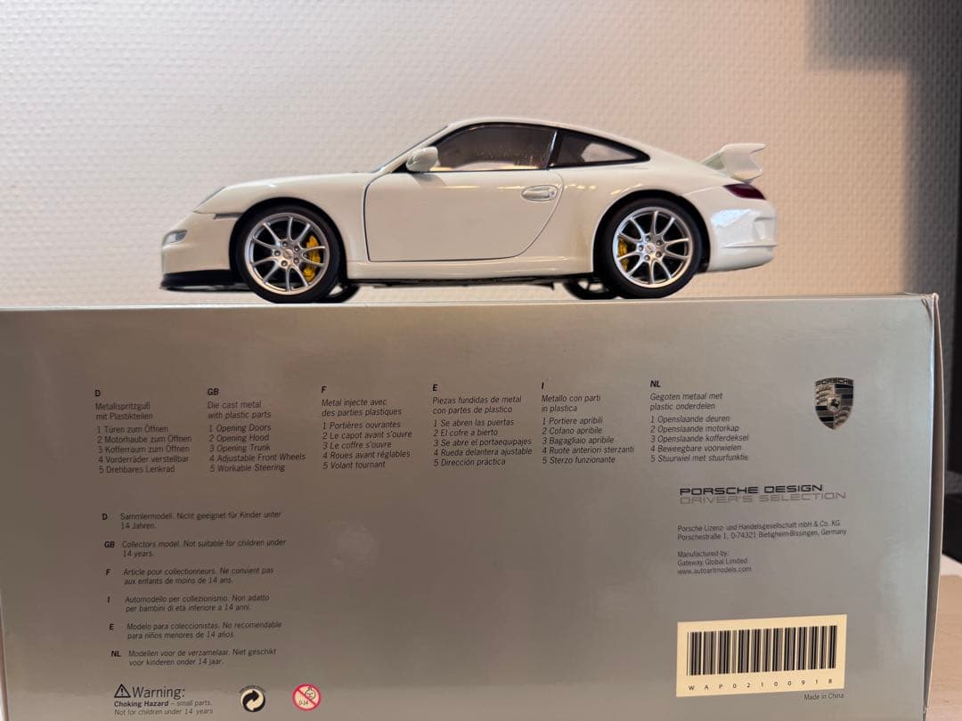ポルシェ 911 GT3 1/18 ホワイト