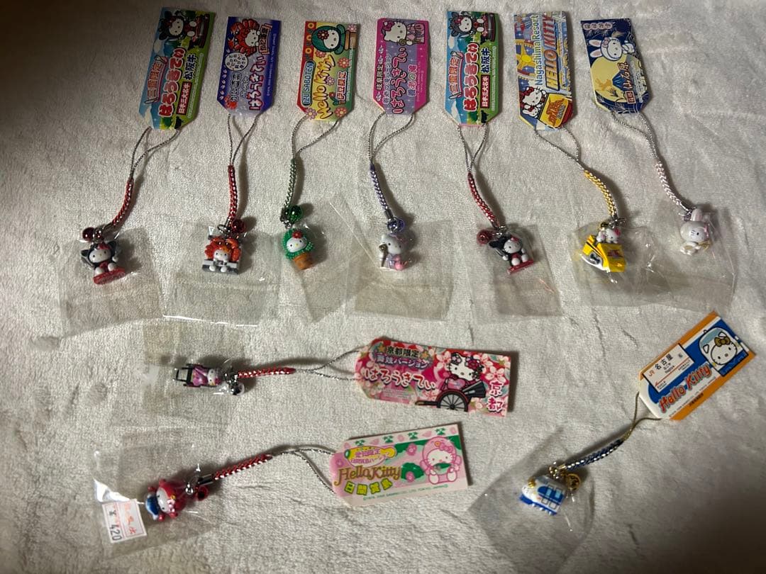 ハローキティ ご当地 根付け まとめ売り 46個 まとめ売り‼️