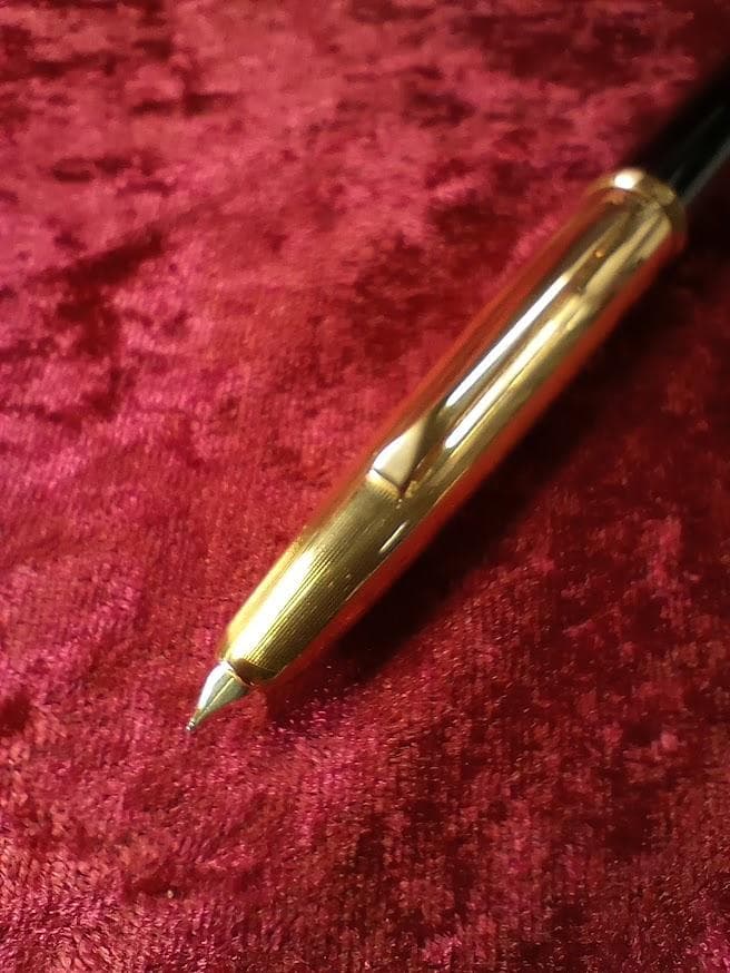 PILOT パイロット 万年筆 初期型 高級 キャップレス 【C-700GW】