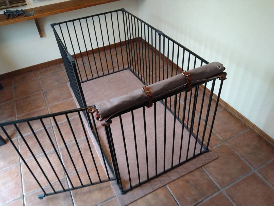 大型犬用金属製ケージ