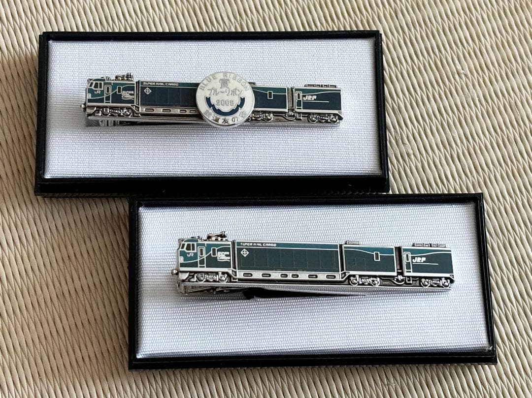 JR貨物 M250 スーパーレールカーゴ 機関車 ネクタイピン 非売品
