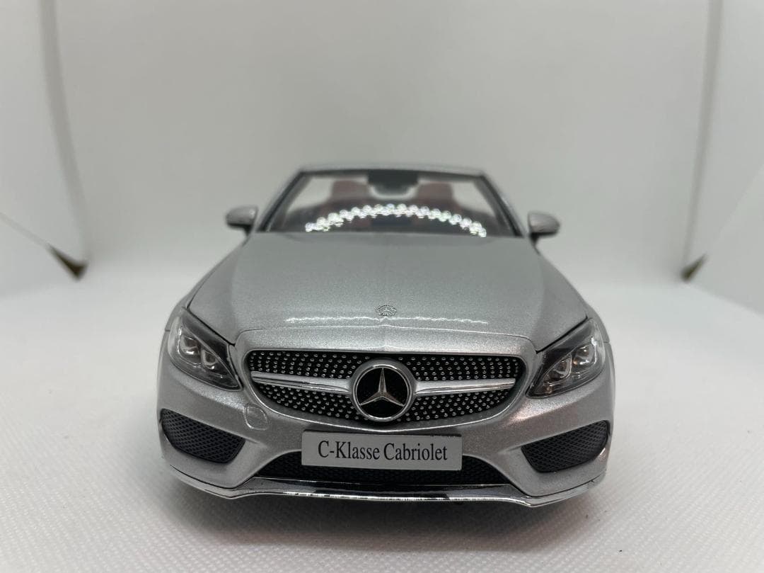 305-111 1/18 メルセデスベンツ C-KLASSE Cabriolet