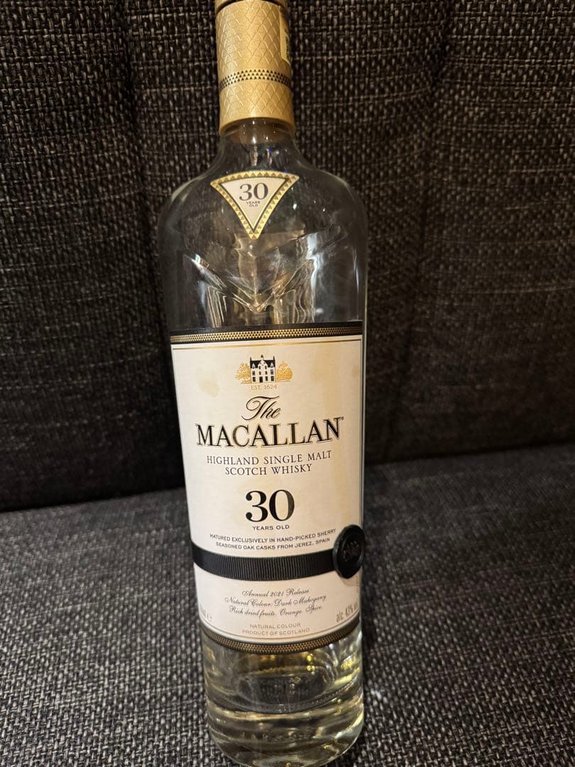 値下げしました　マッカラン30年　空瓶　木箱&外箱付き