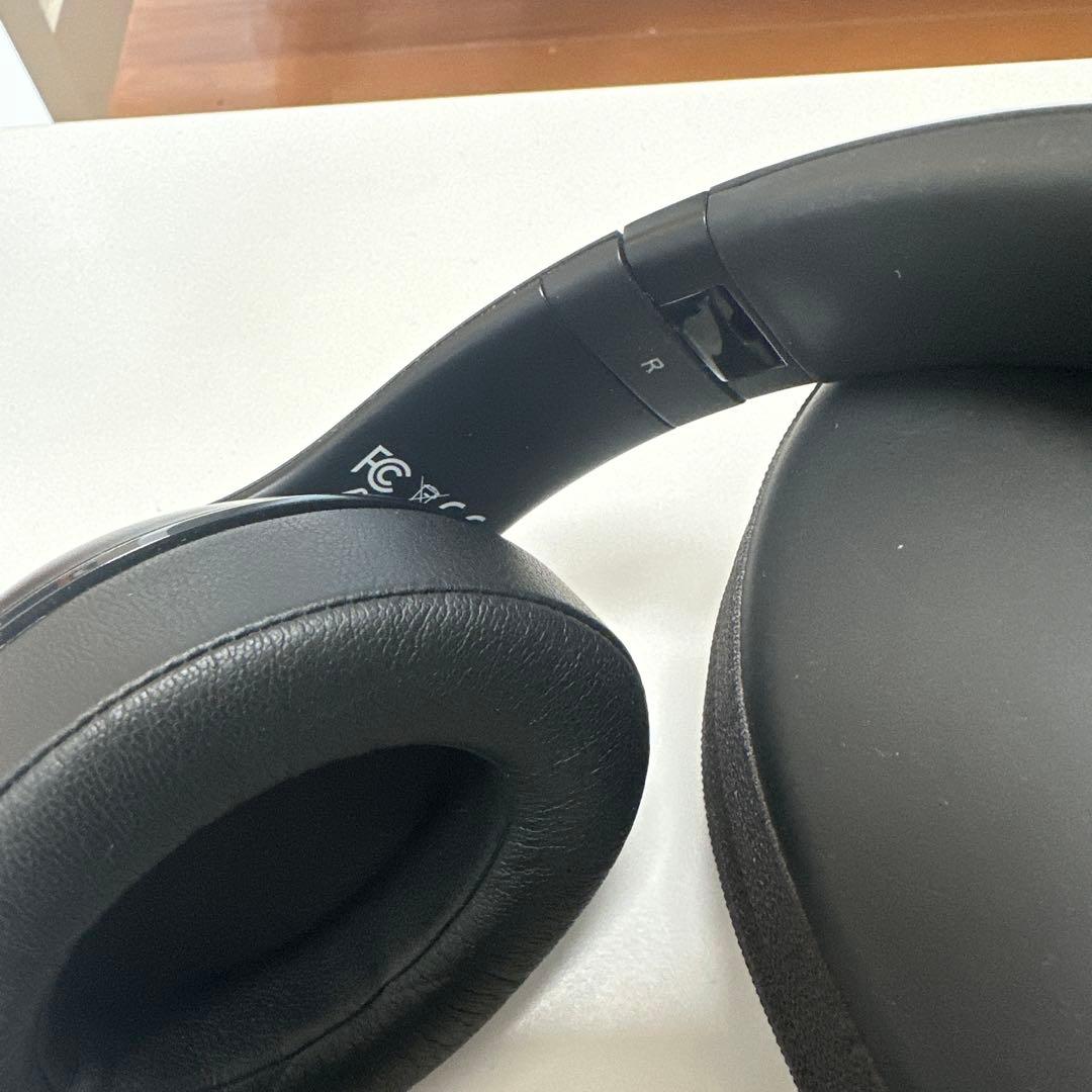 ヘッドホン Beats Studiio wireless