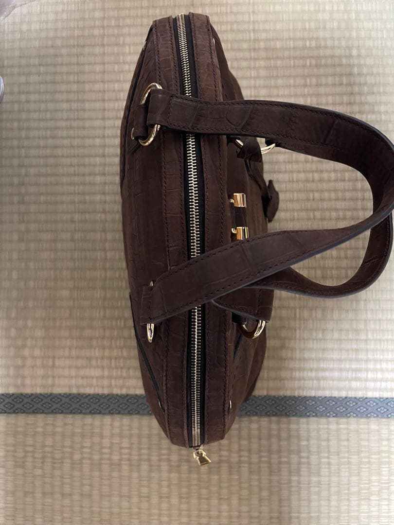 イヴサンローラン　ミューズ　バッグ　新品　キムタク