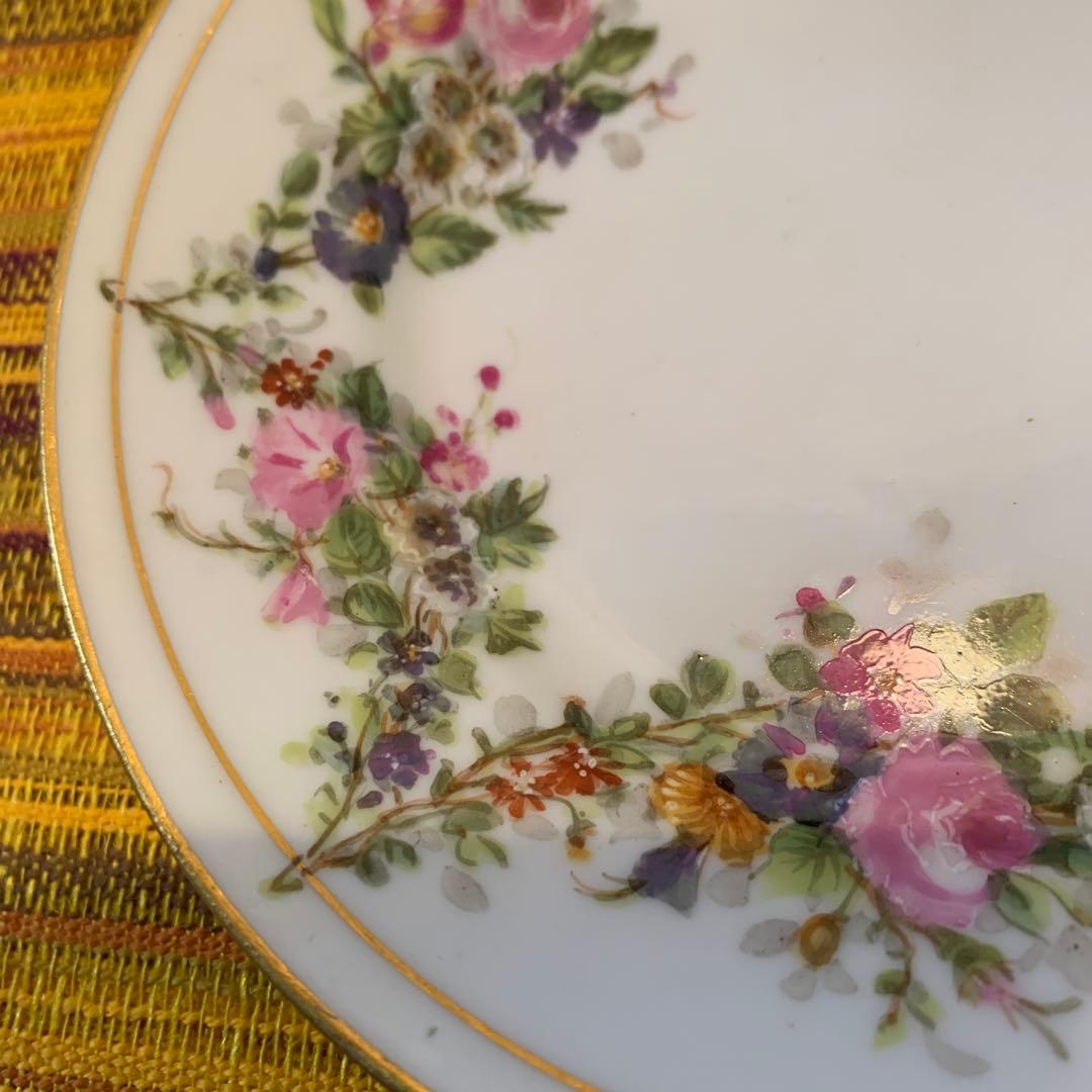 ビングオーグレンダール　(A)1870年アンティークの細かく描かれたお花が素敵！