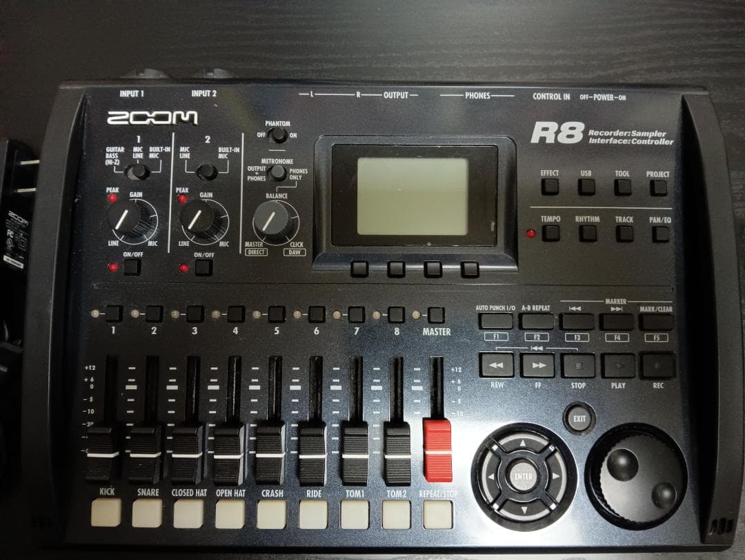 Zoom R8 MTR マルチトラックレコーダー