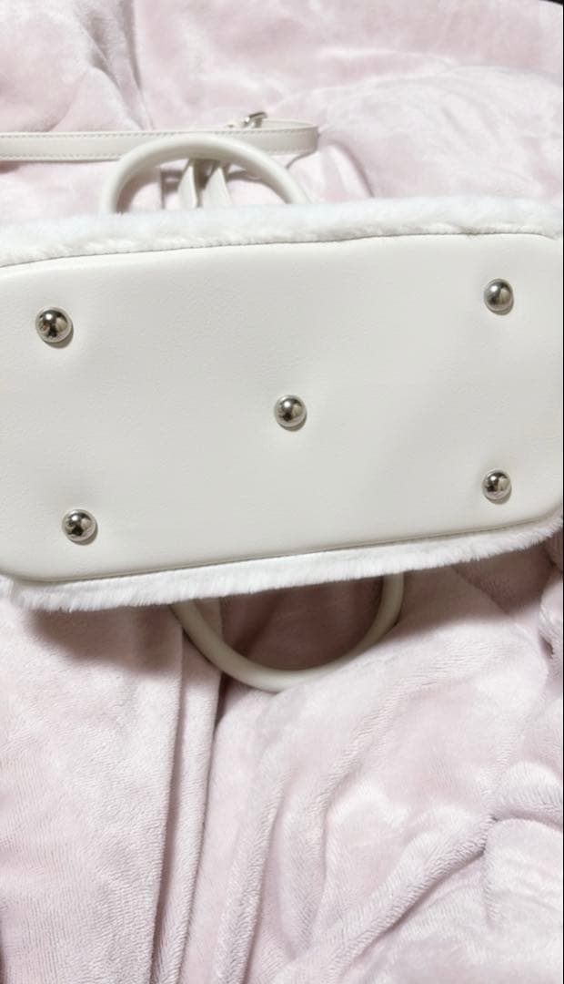 (最終値下げ)pium ビジューチェーン付きpiumハートファーバッグ