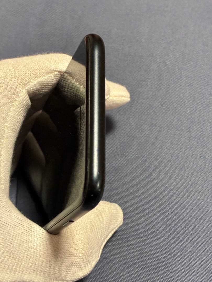 堂*大様 iPhone SE (第3世代) 128GB 本体