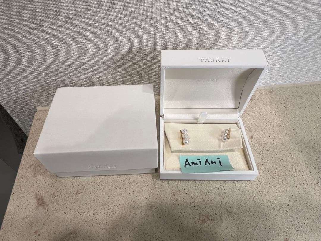【箱付き・正規品】12月限定TASAKI バランスネオ ピアス
