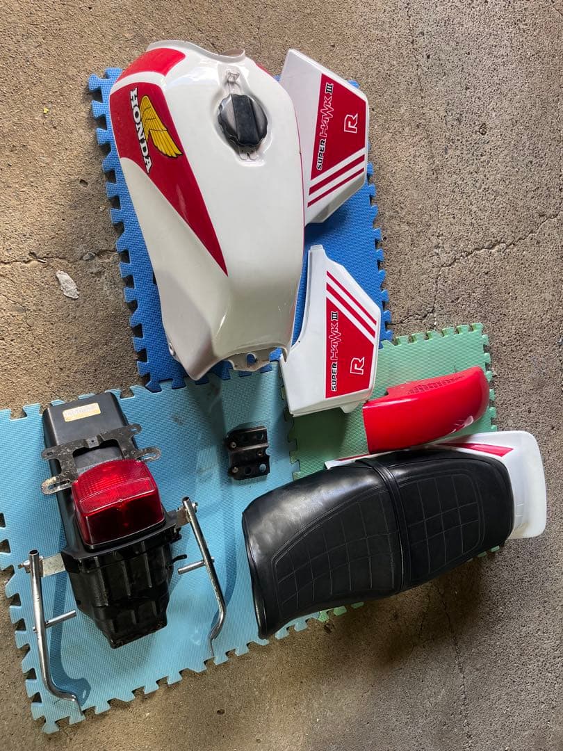 ※引き取り限定　HONDA ホーク　バブ　外装フルセット