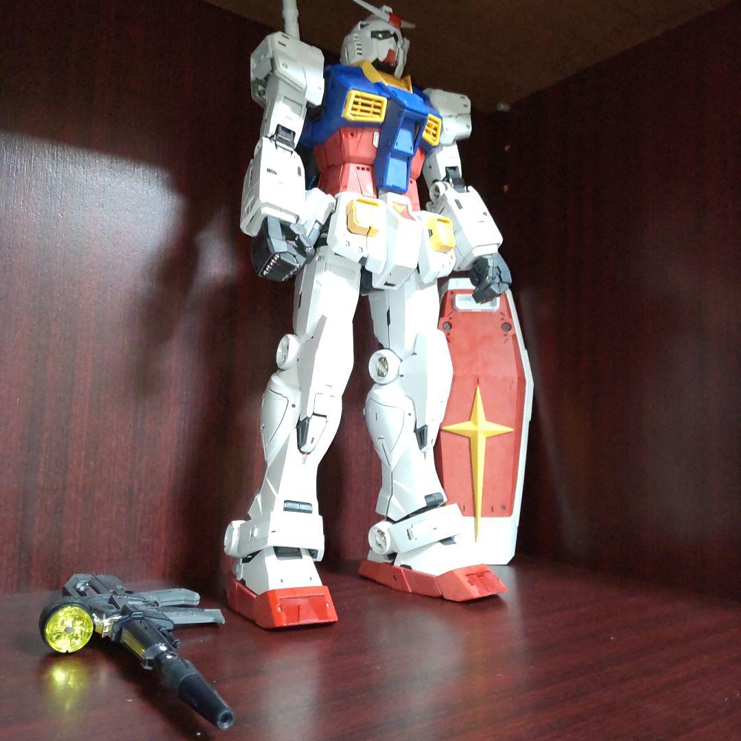 ガンダム 1/60 パーフェクトグレード 本体組立済