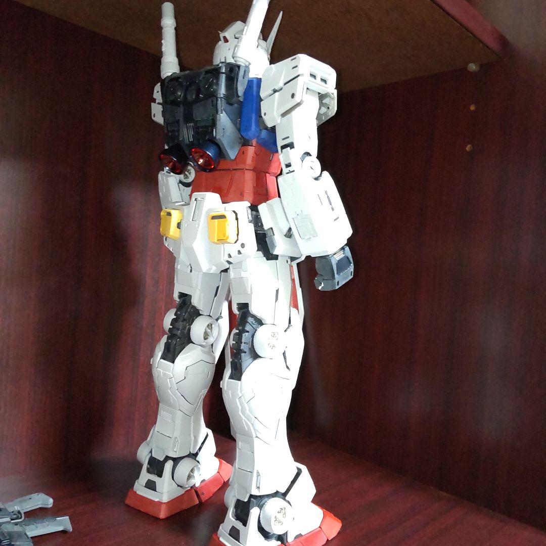 ガンダム 1/60 パーフェクトグレード 本体組立済