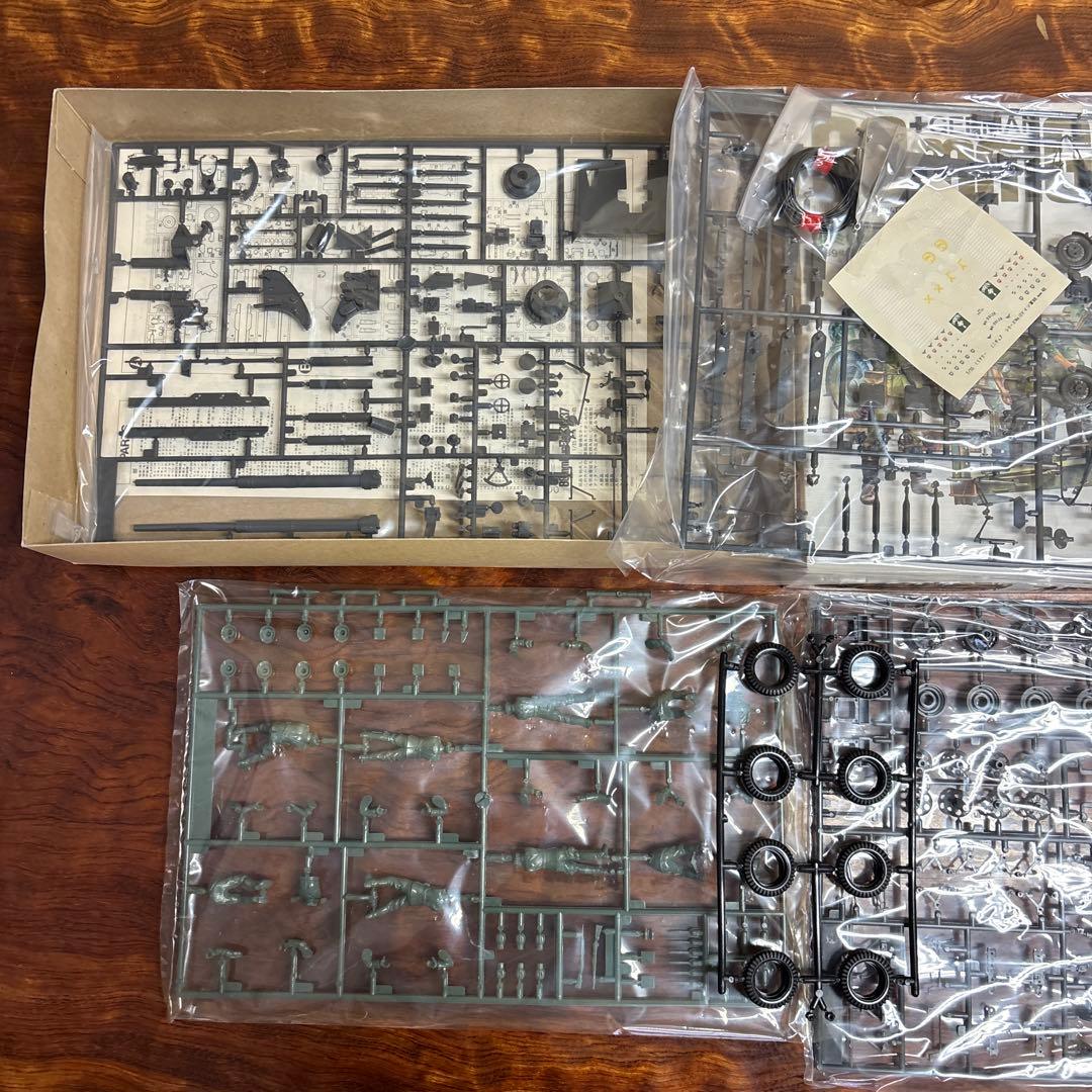 TAMIYA 1/35 プラモデル　戦車　0126o114