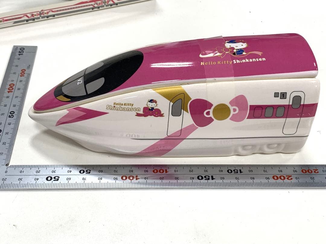 サンリオハローキティ　JR西日本　新幹線　弁当箱　陶器製　限定品　未使用