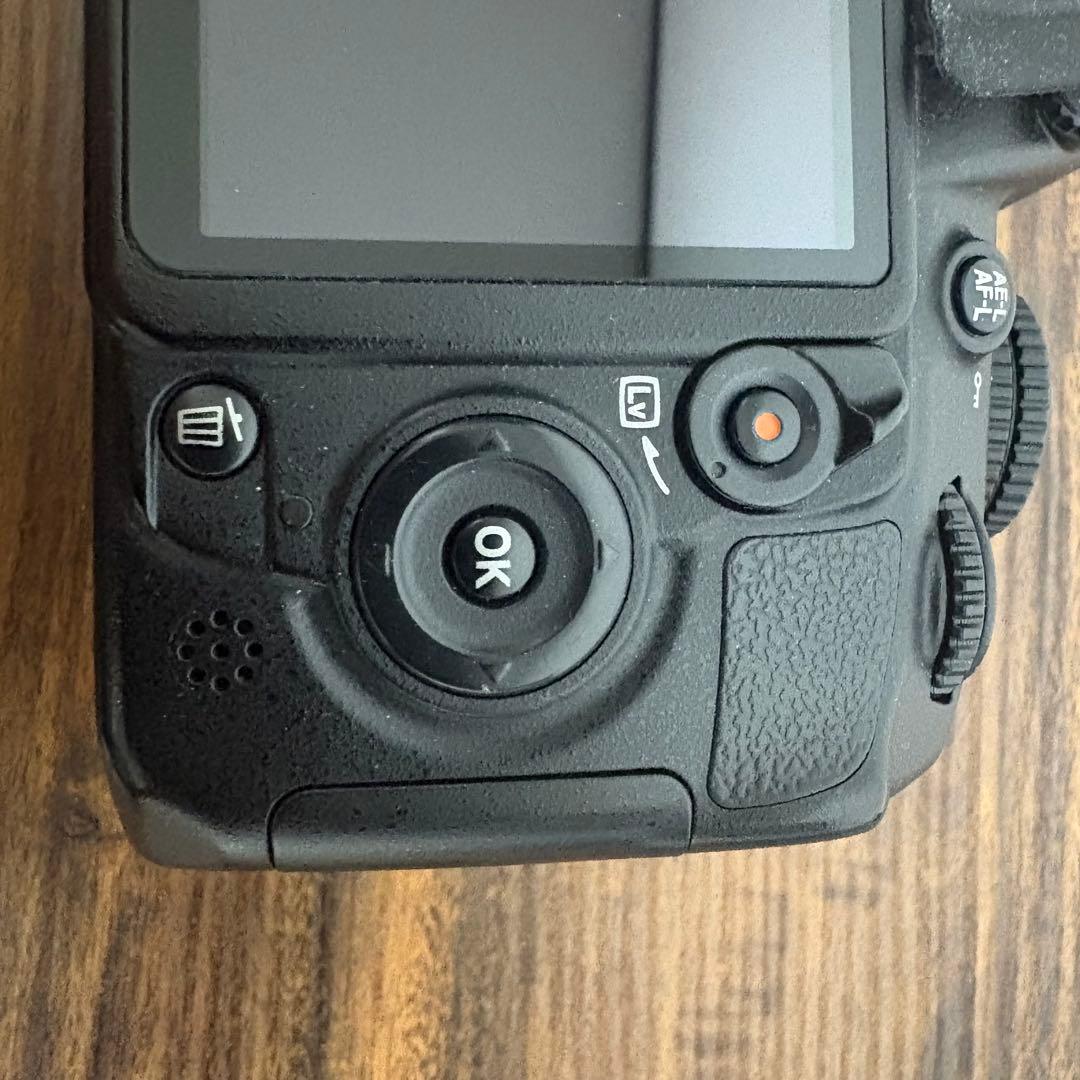 Nikon D3100 デジタル一眼レフ レンズ 18-55mm