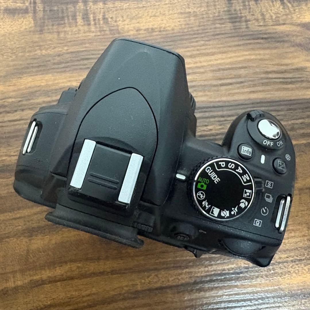 Nikon D3100 デジタル一眼レフ レンズ 18-55mm