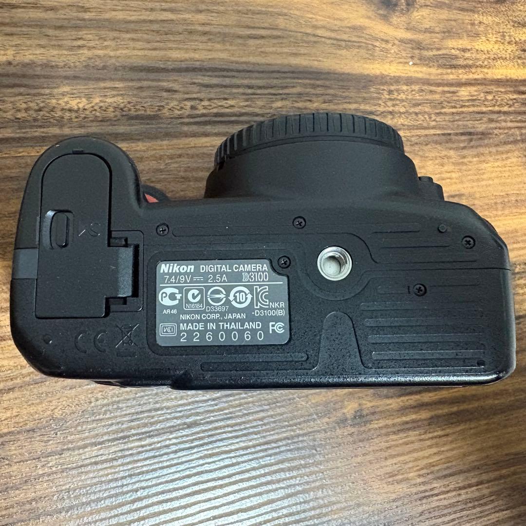 Nikon D3100 デジタル一眼レフ レンズ 18-55mm