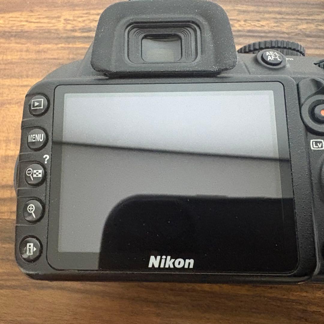 Nikon D3100 デジタル一眼レフ レンズ 18-55mm