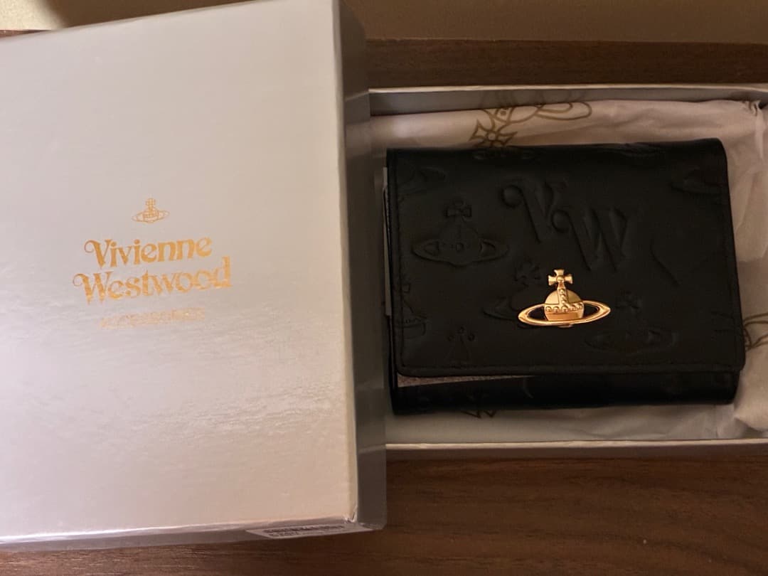 Vivienne Westwood 三つ折り財布 ブラック ヴィヴィアン