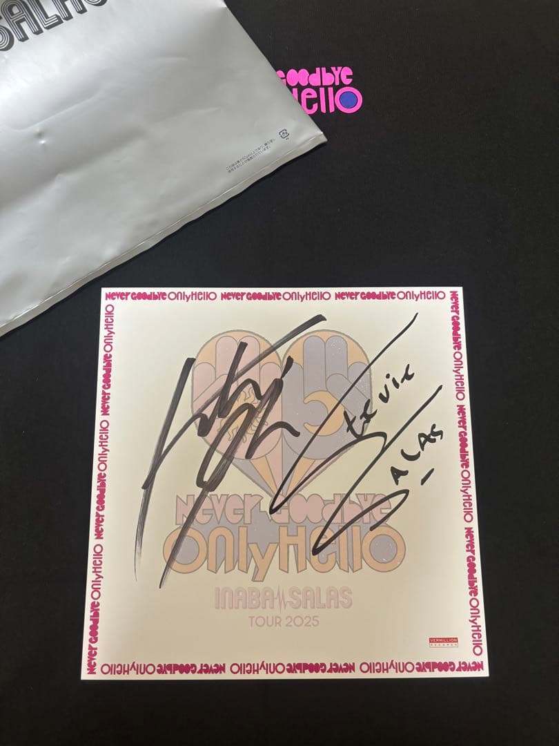 INABA/SALAS サイン