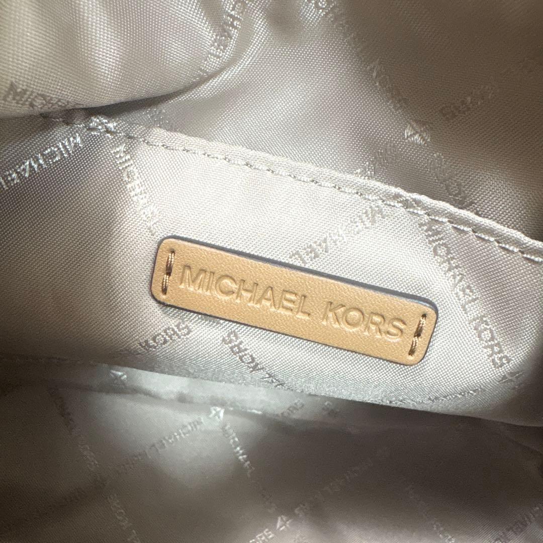 【新品】MICHAEL KORS CARMELAコンバーチブル ポシェット