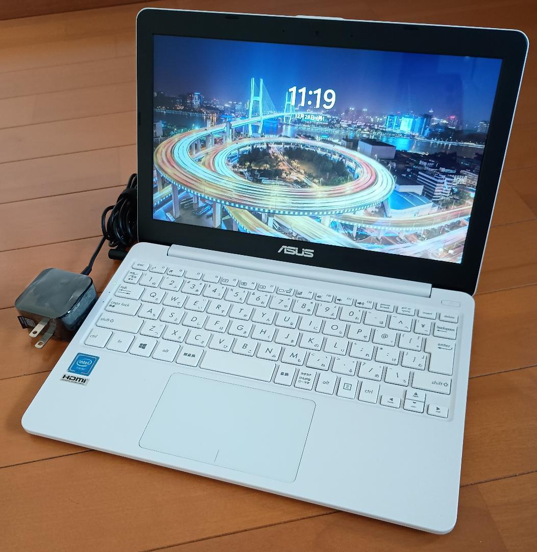 ASUS NotebookPC E203MA/ノートパソコン/Windows11