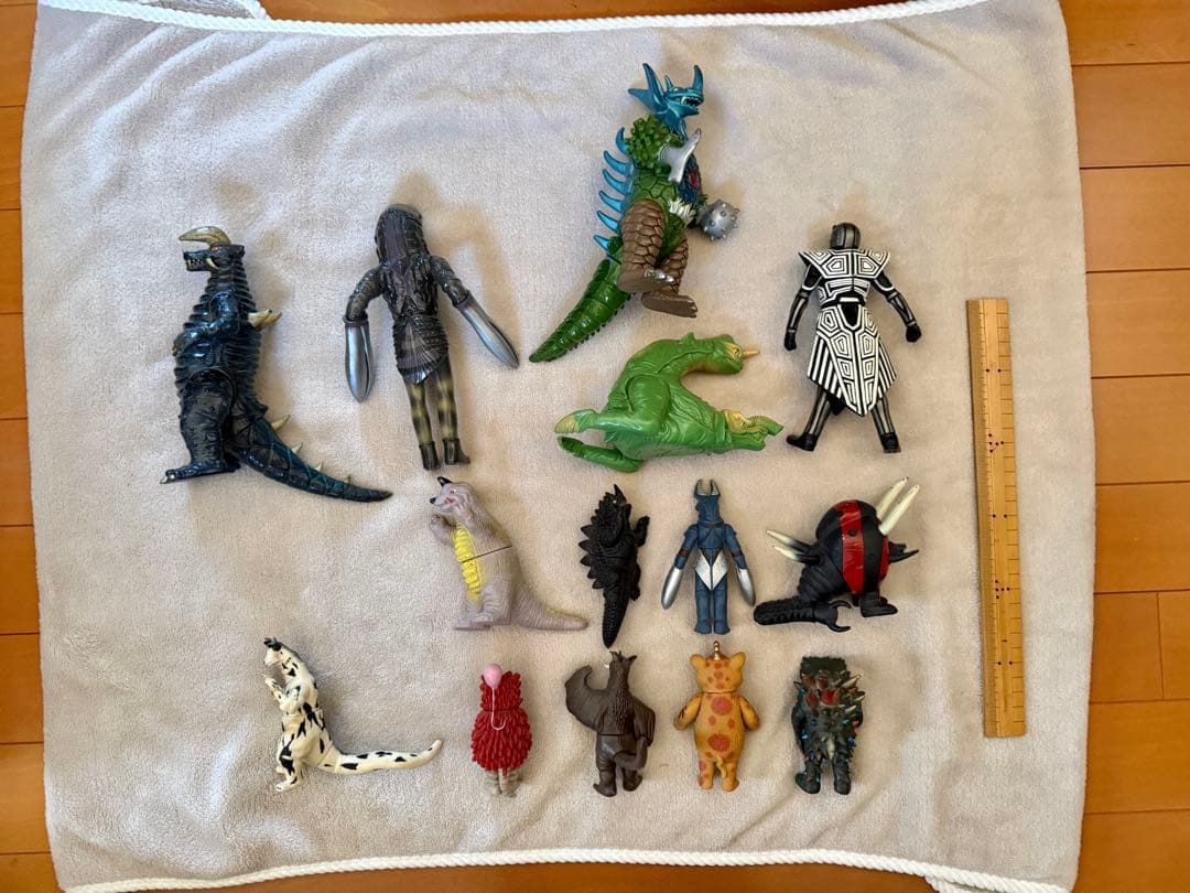 ウルトラマン・怪獣フィギュアセット 仮面ライダークウガ