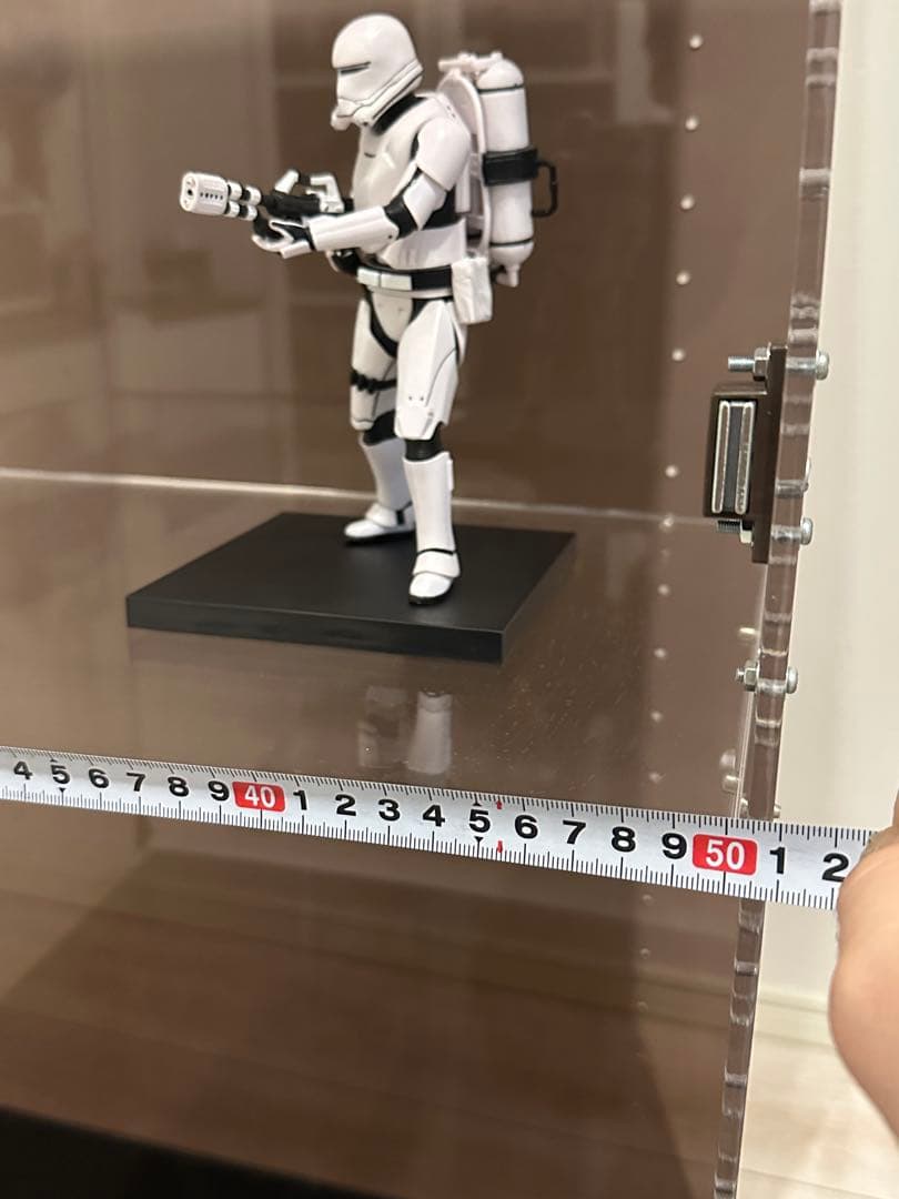 フィギュア　コレクション　ケース　棚