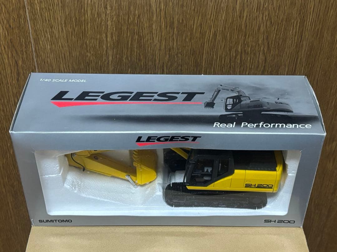 SUMITOMO SH200 1/40 LEGEST 住友建機　ユンボ