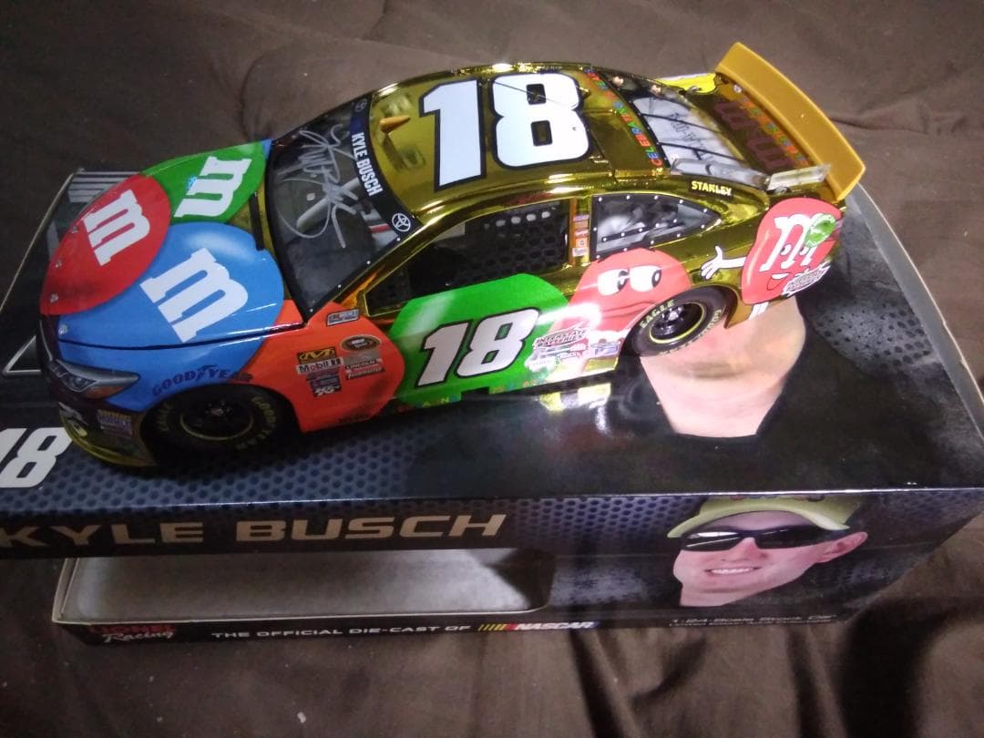 NASCAR 1/24カムリ 初制覇記念限定品　送料込み