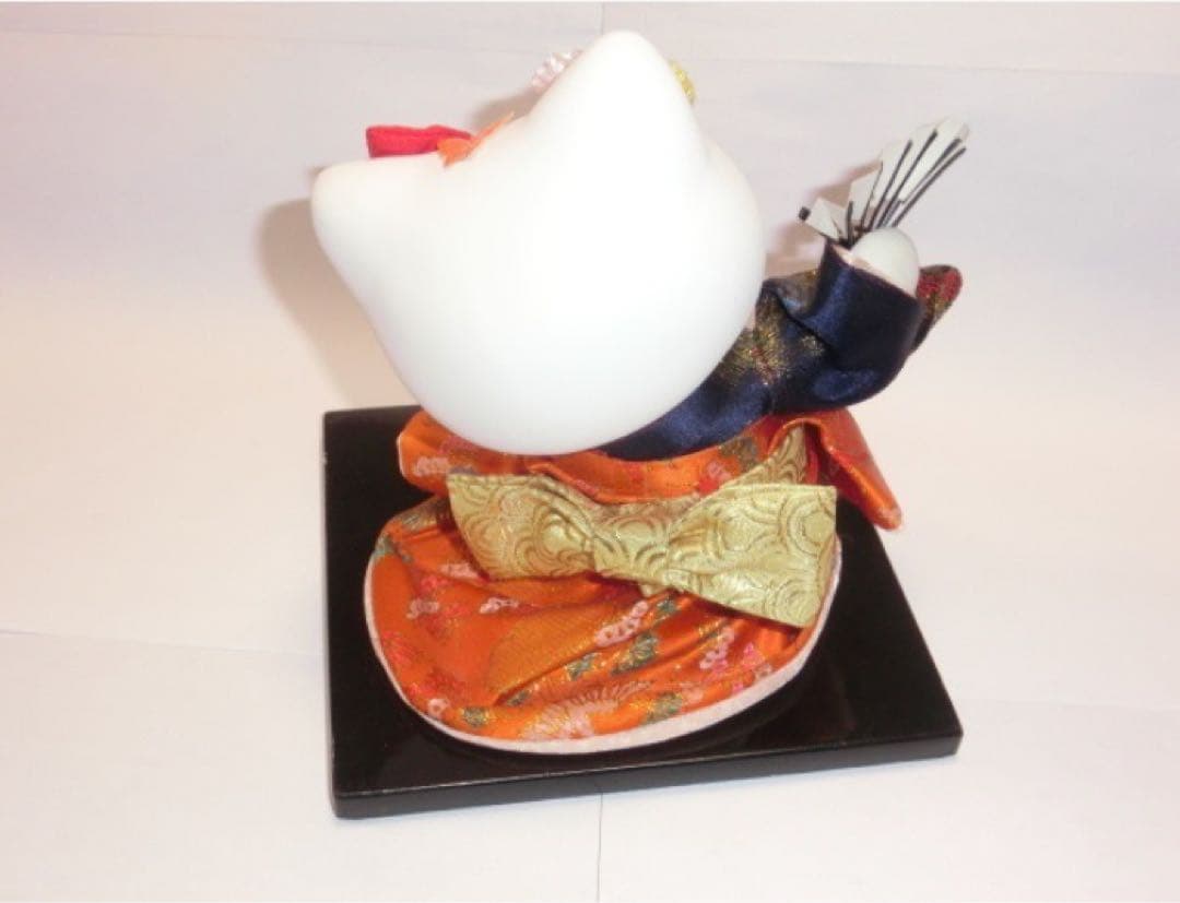 ハローキティ　人形　置物　着物　扇子