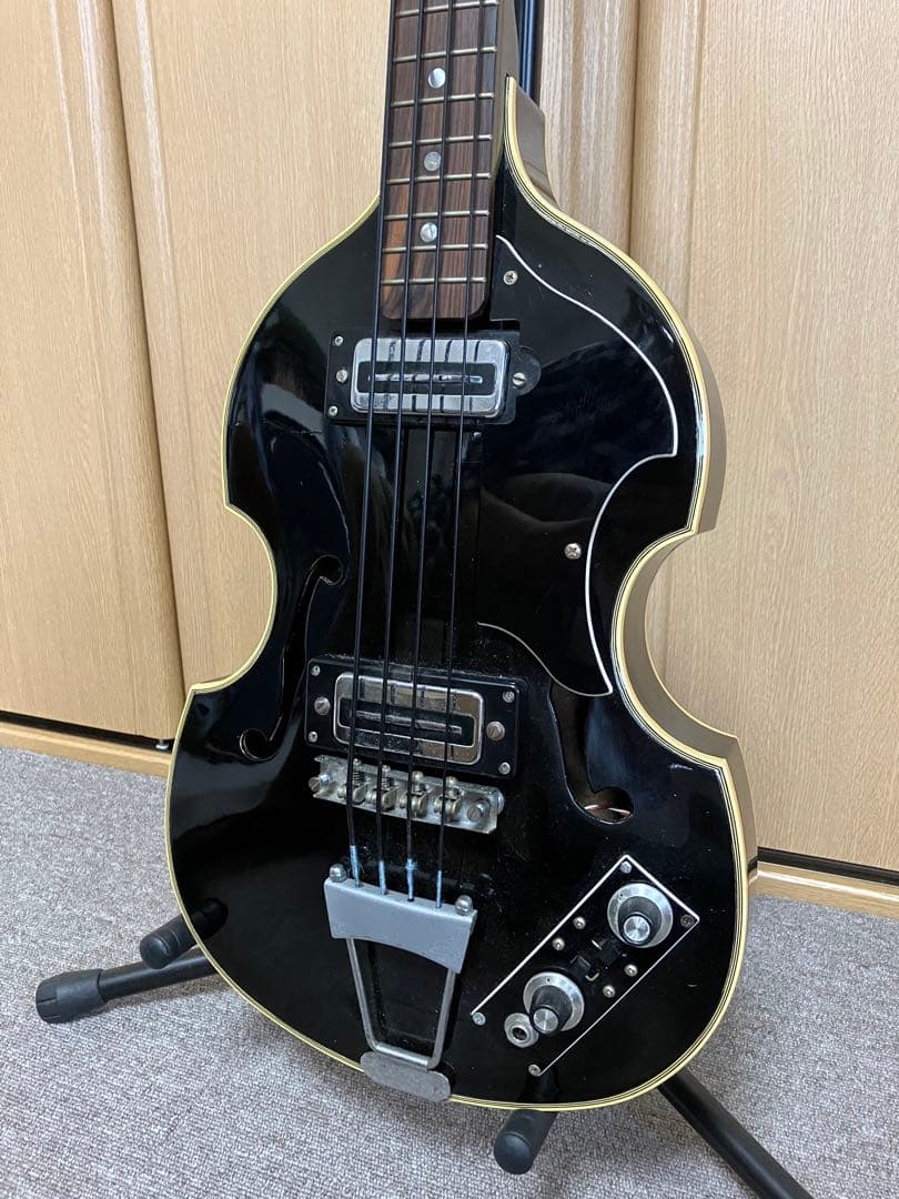 First Manバイオリンベース 1967