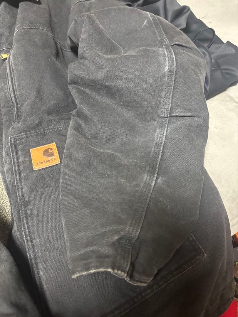 Carhartt ブラック C61