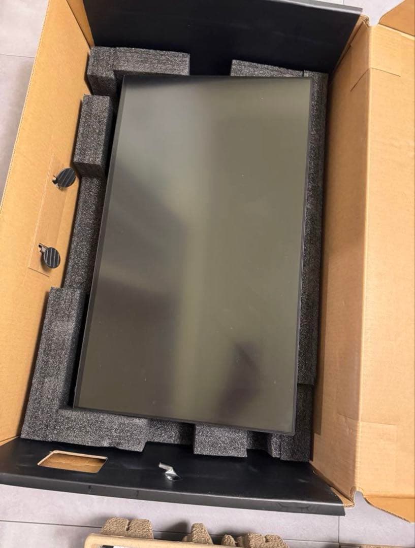 Alienware 27 ゲーミングモニター - AW2723DF